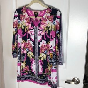 JM collection floral tunic top